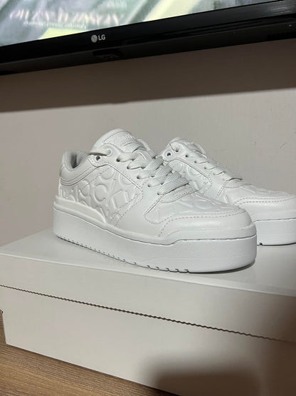 Tenis Calvin Klein Aelora Unisex – Blanco
