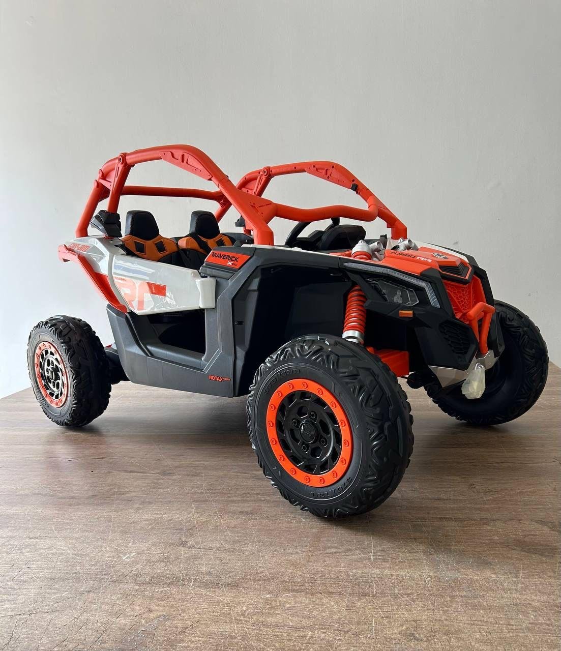 Carro Eléctrico Infantil Can-Am Maverick 4x4 24V Licenciado con 5 Motores y Pantalla Multimedia - Image 9