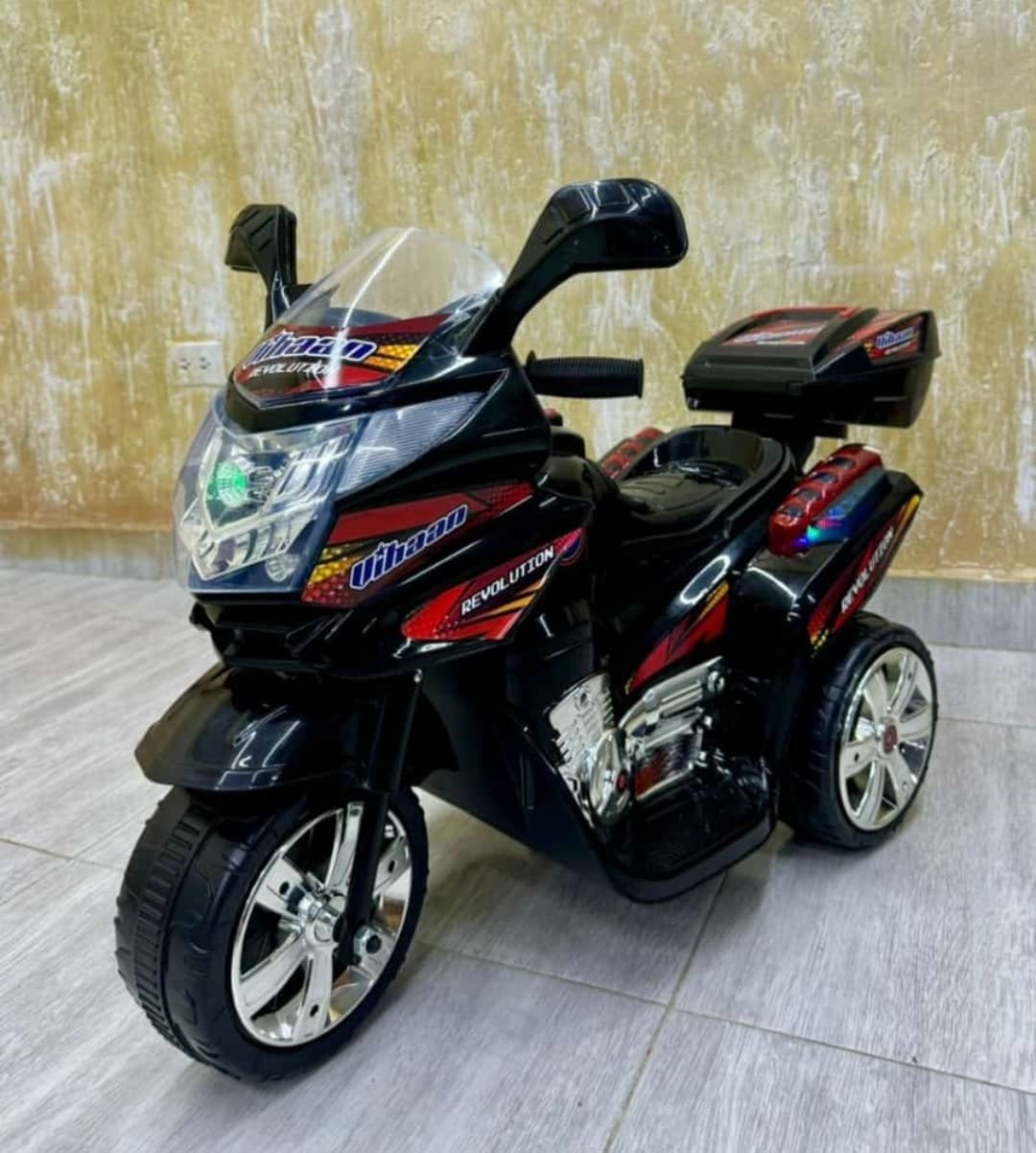 Trimoto Eléctrica Infantil 6V con Bluetooth, Luces LED y Baúl Trasero - Image 4