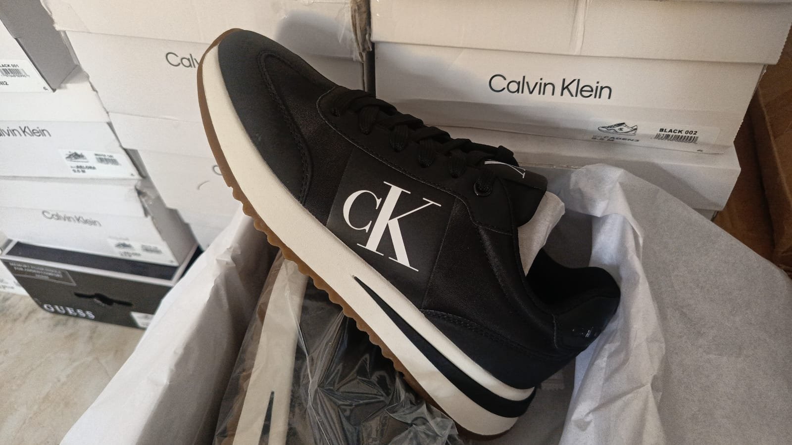 Tenis Calvin Klein Pezrand Original Importado Para Hombre - Image 8